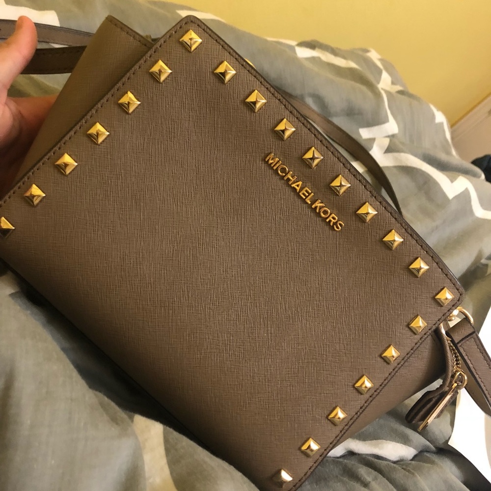 Michael Kors Selma Crossbody